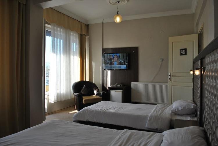 Cem Hotel