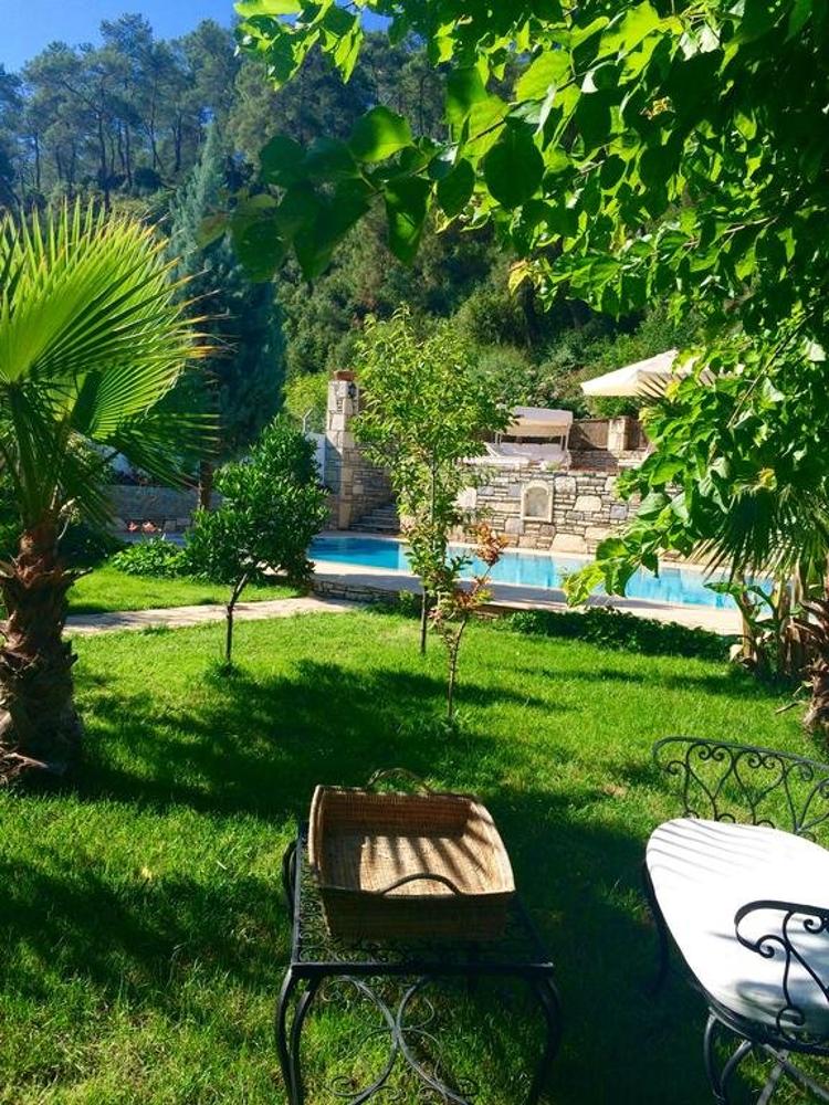 Kamarca House Hotel