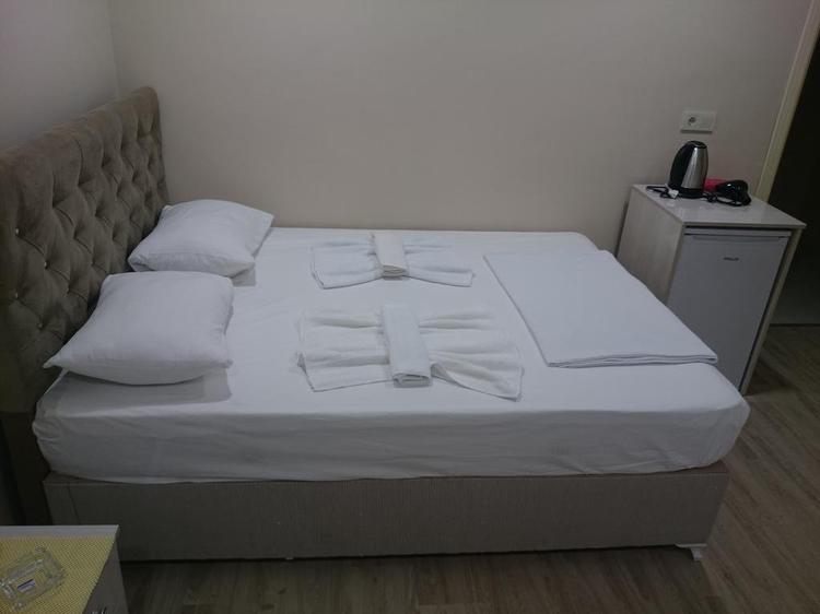 Yusra Residence