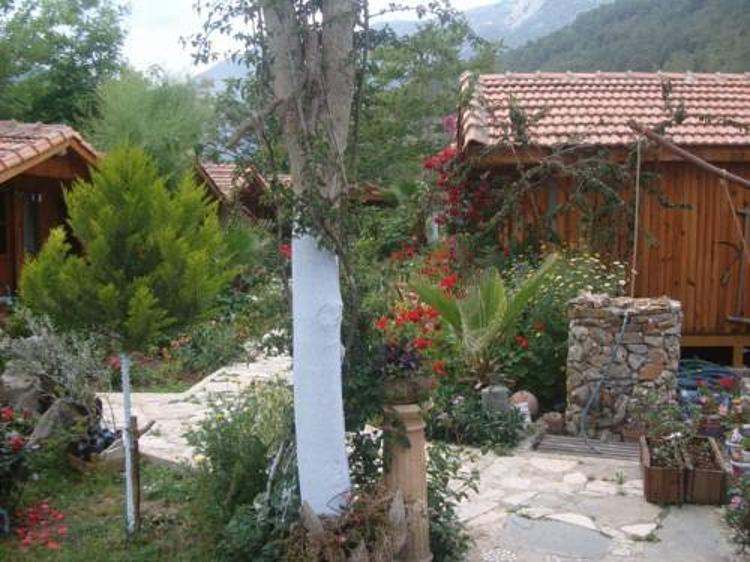 Dayco Bungalow Hotel