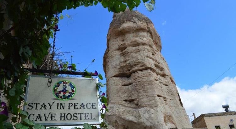Stay In Peace Cave Hostel