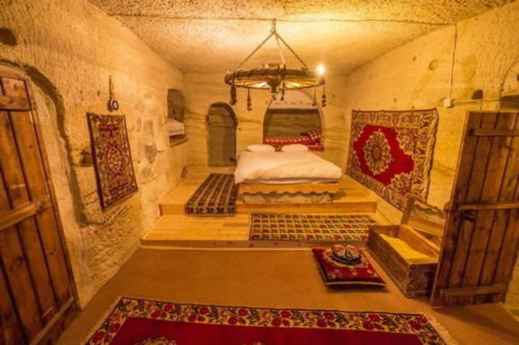 Natureland Cave Hotel