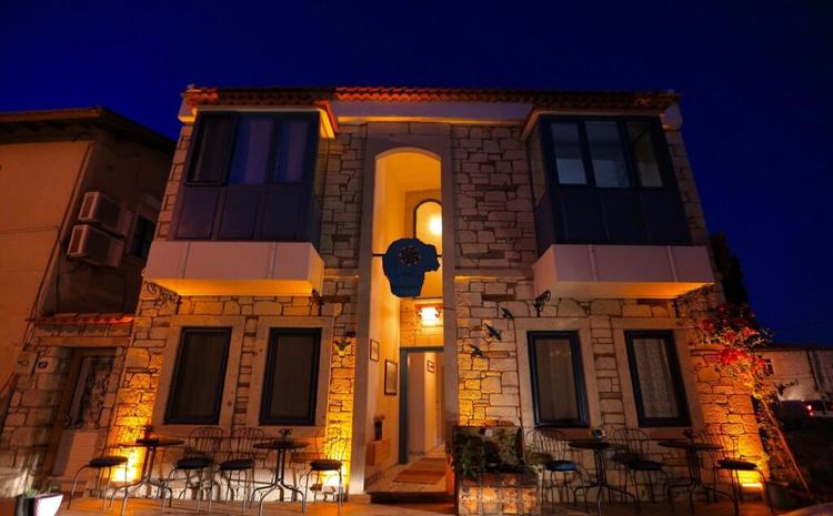 Muhit Alacati Butik Otel