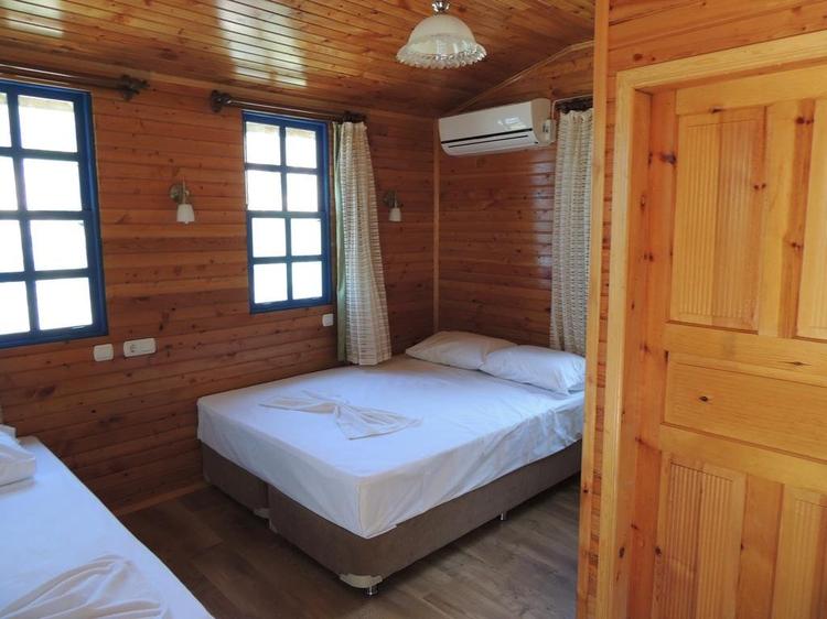 Helios Gunes Camping
