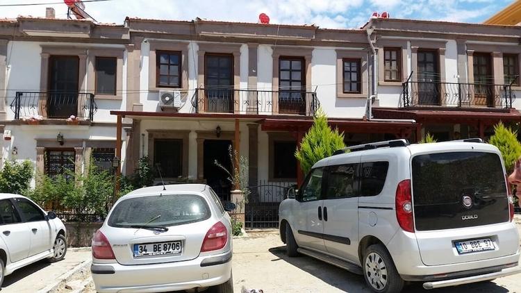 Ayvalik Konaklari