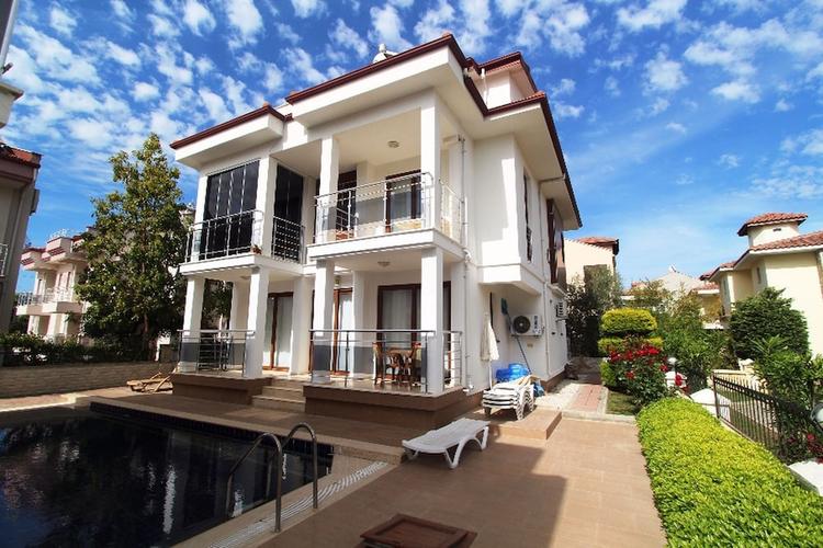 Aqua Marine Apartments