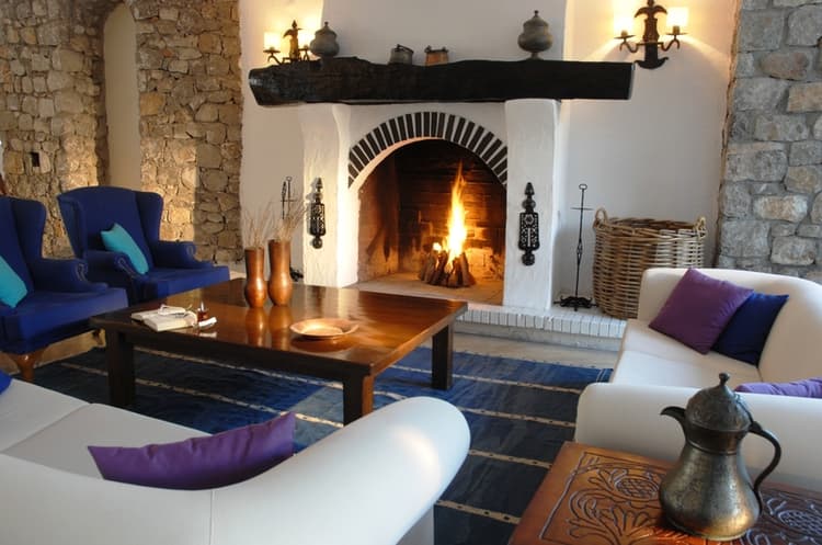 Marti La Perla  +16 AGE ADULT ONLY