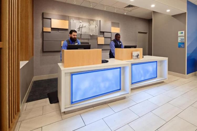 Holiday Inn Express Los Angeles Airport