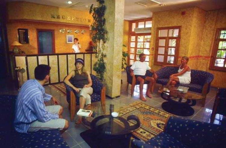 Perdikia Hill Family Resort