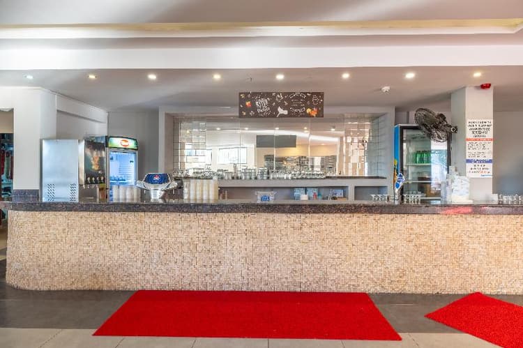 Nicholas Park Hotel