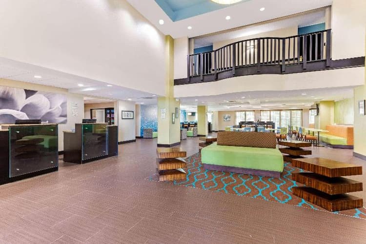 La Quinta Inn & Suites Tampa North I-75