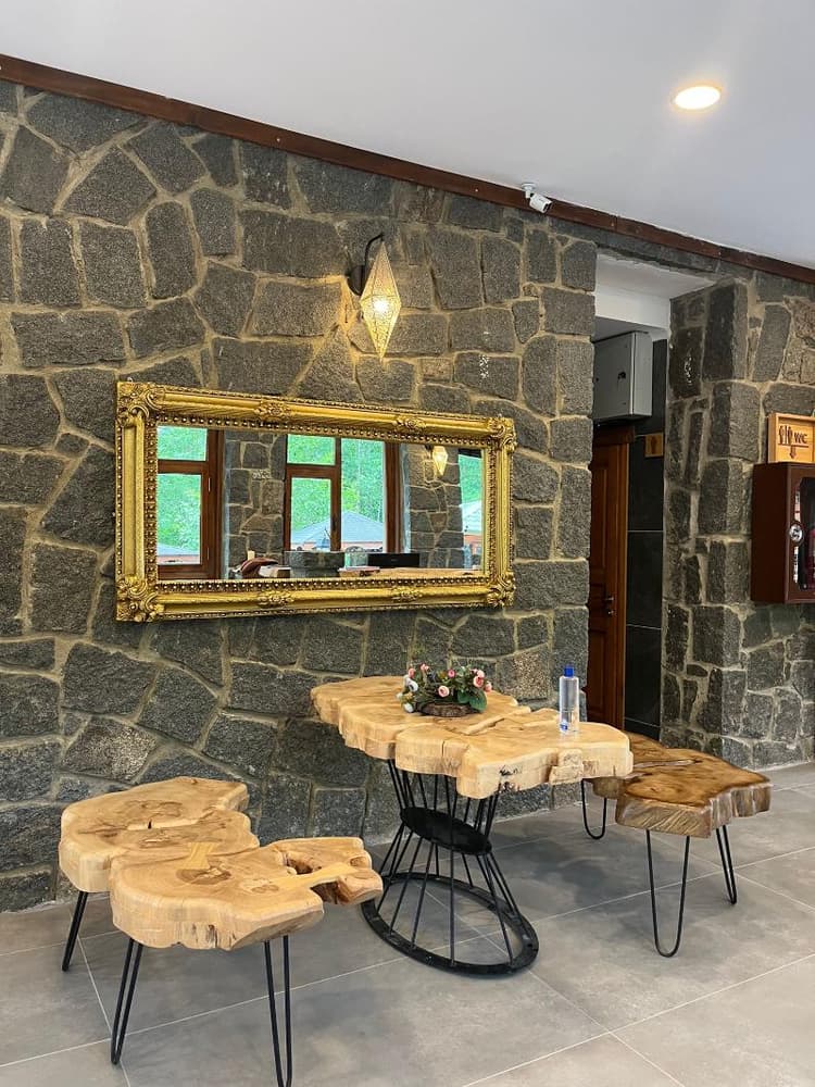 Teona Bungalov