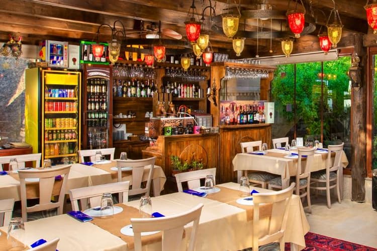 Cappadocia Fairy Chimneys Selfie Cave Hotel