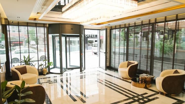 Sky Hi̇ll Hotel