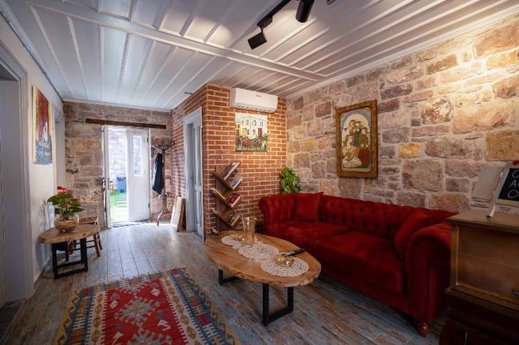 Cunda Alesta Otel