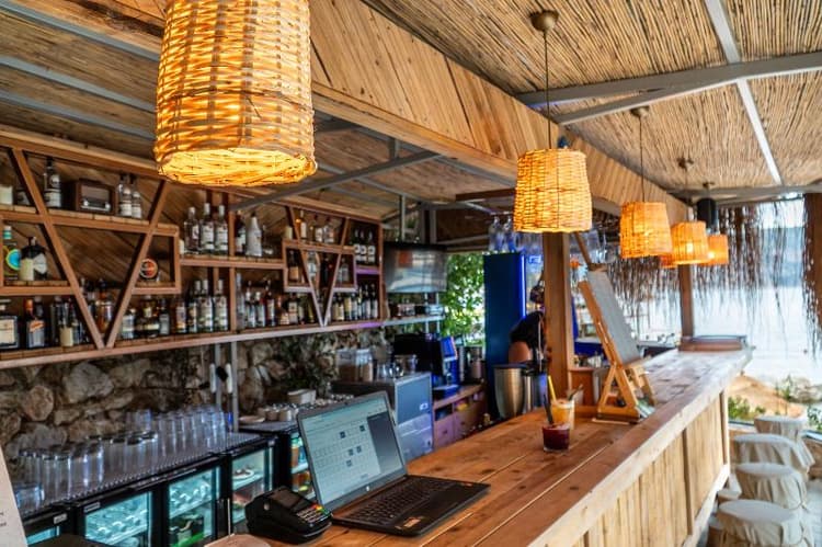 Z-villas Beach Hotel