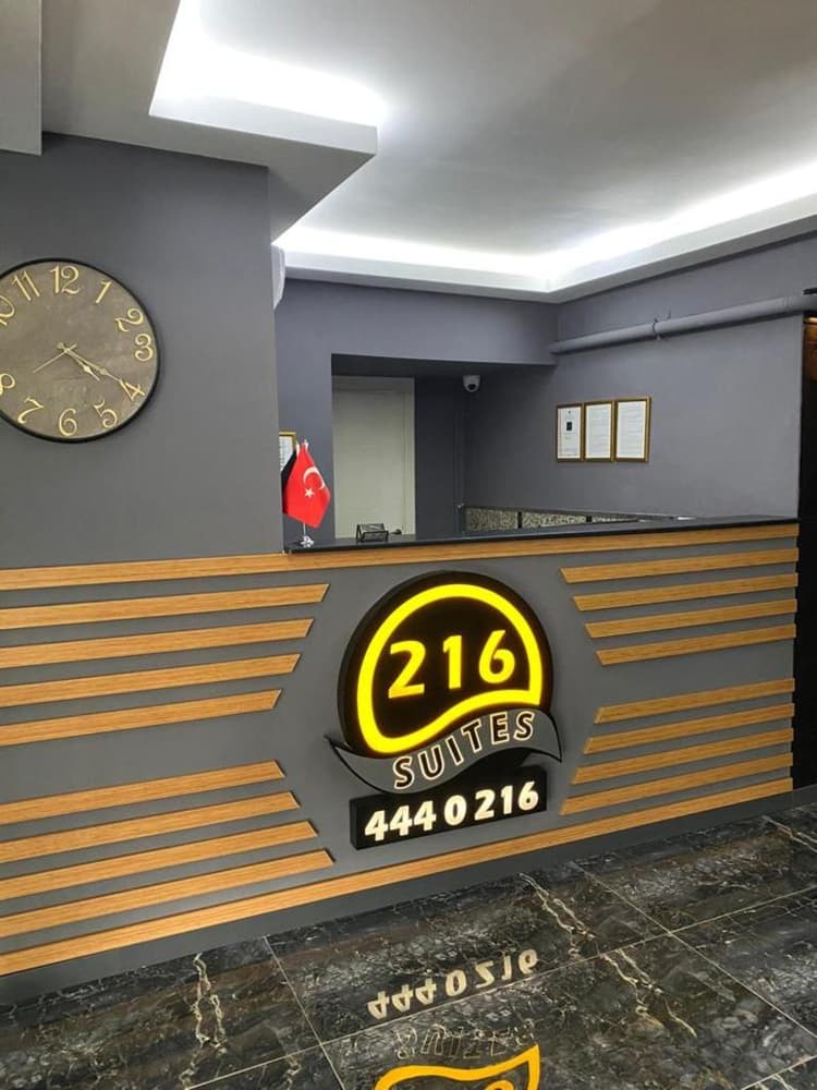 216 Palace Suite