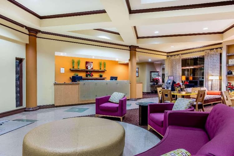 La Quinta Inn & Suites Raleigh Crabtree