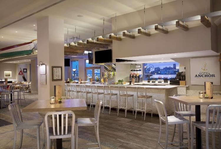 Hilton Philadelphia at Penn's Landing