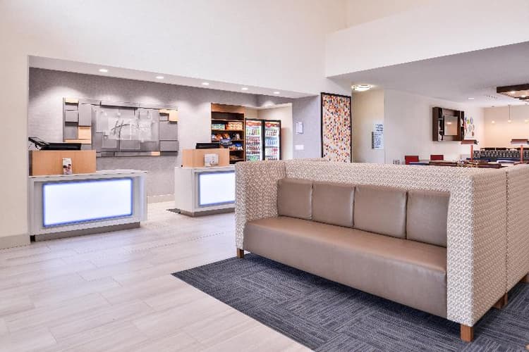 Holiday Inn Express Tampa North