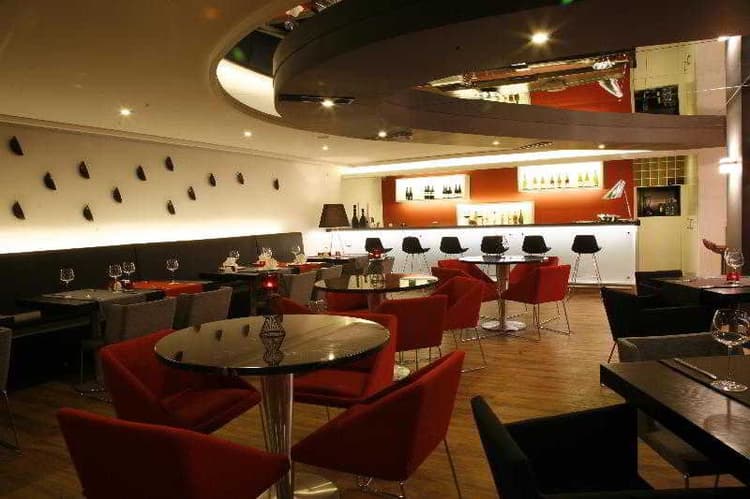 Samm Hotel Spa & Bistro