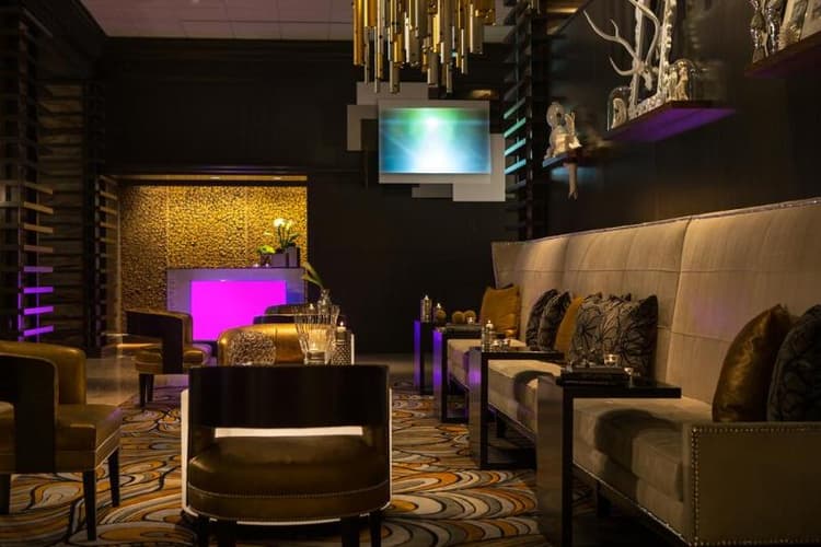 Renaissance Austin Hotel