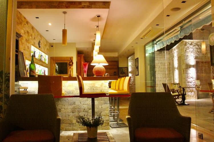Saylam Suites