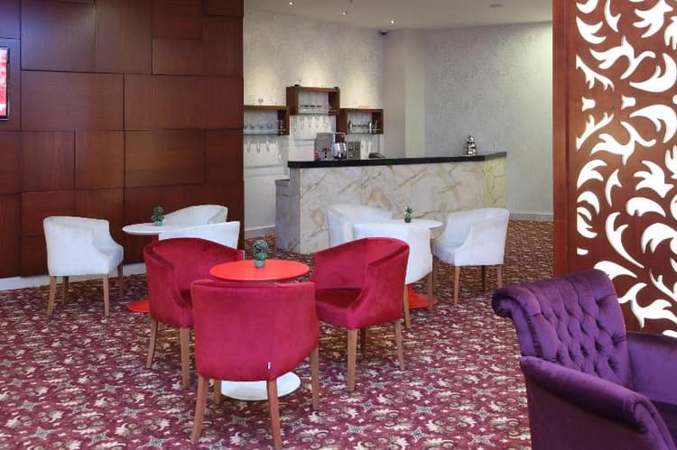 Senbayrak City Hotel