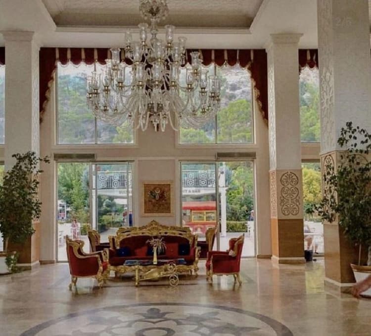 Grand Mir'Amor Hotel