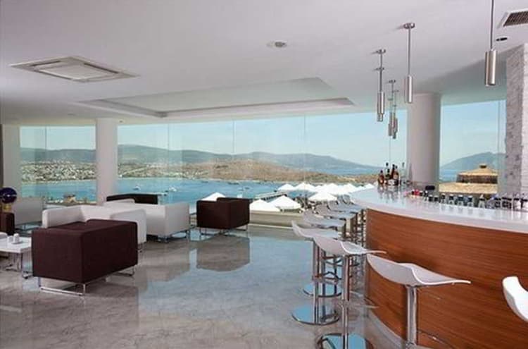 Royal Arena Resort