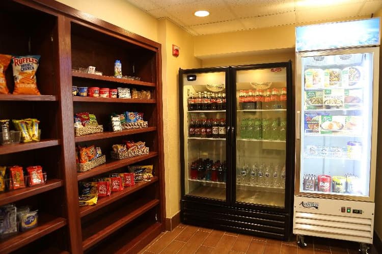 Holiday Inn Express & Suites Cleveland