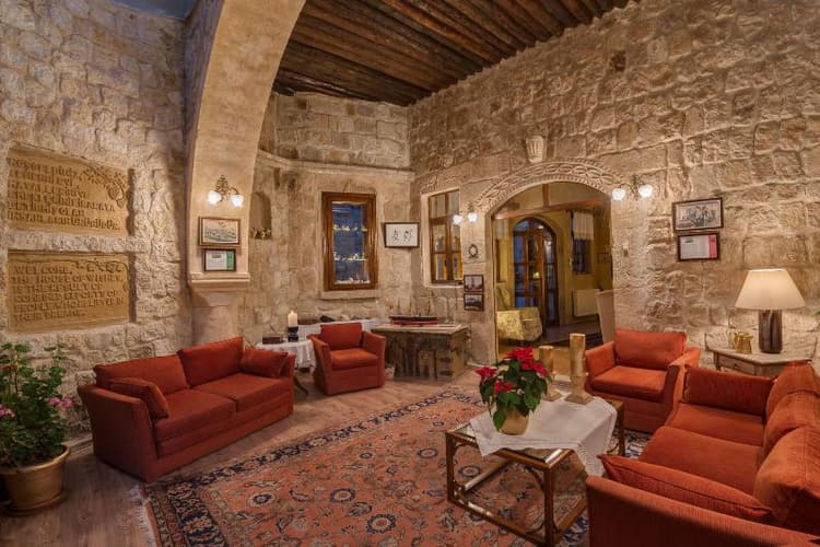 Temenni Evi