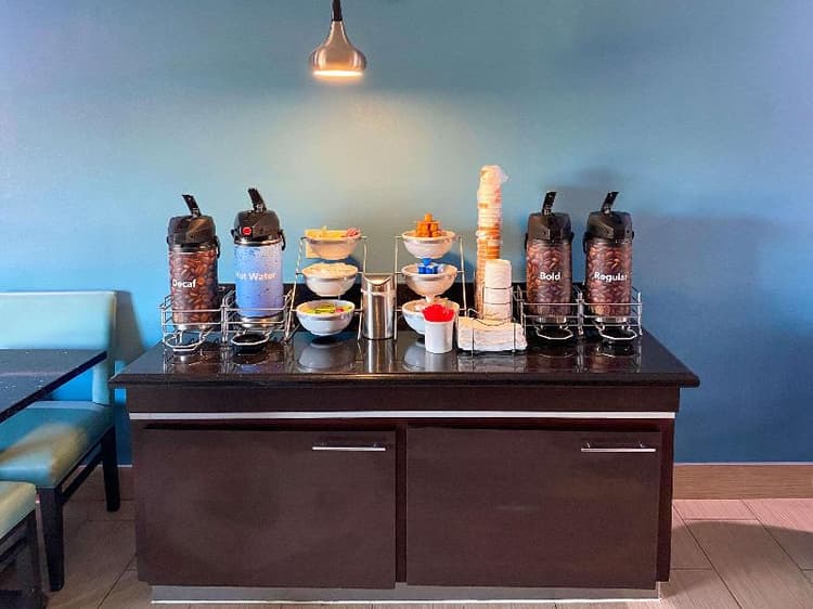 Comfort Inn & Suites Cleveland
