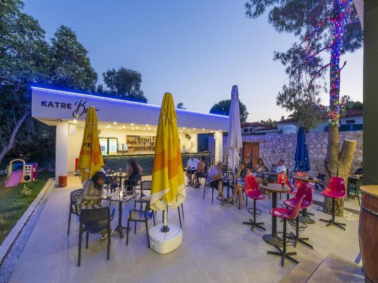 Katre Hotel