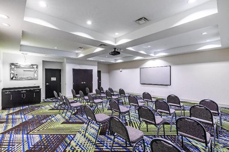 Holiday Inn Express & Suites Austin NW- Lakeway