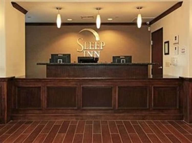 Sleep Inn & Suites Bush Intercontinental IAH Est
