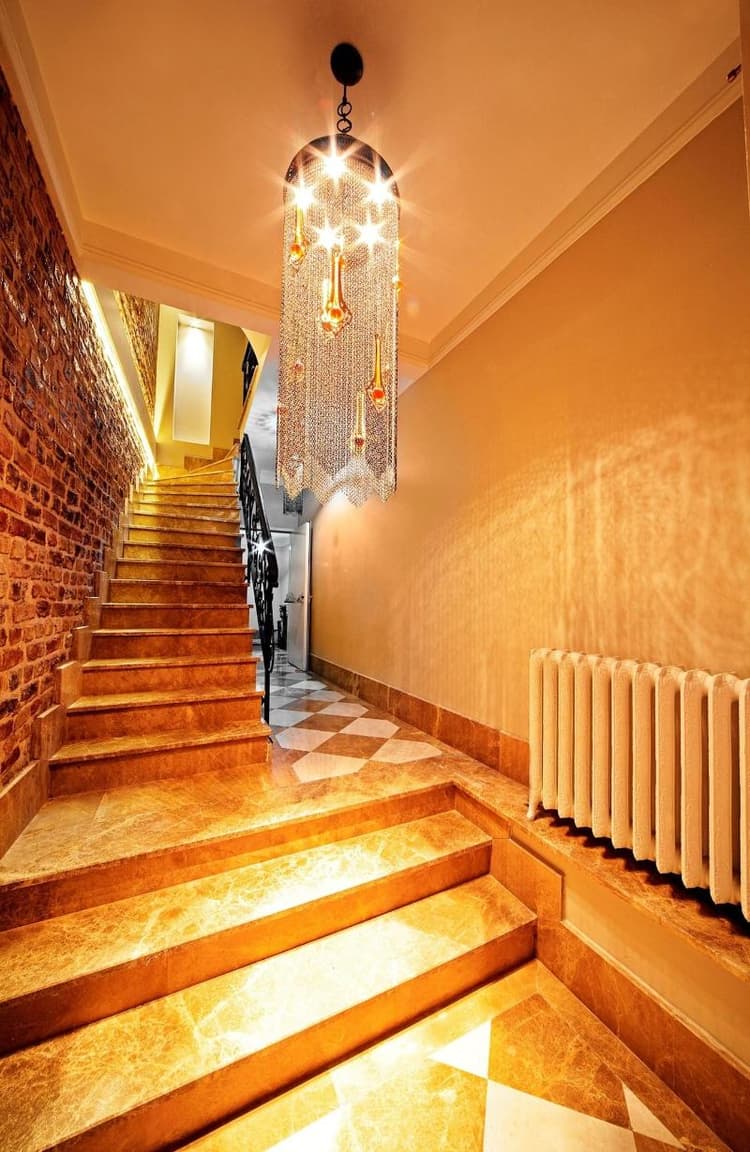 Azade Suites