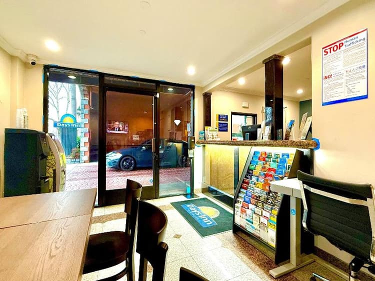 Days Inn by Wyndham Los Angeles LAX Manhattan Beac