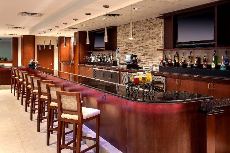 Sonesta Hotel Houston IAH Airport