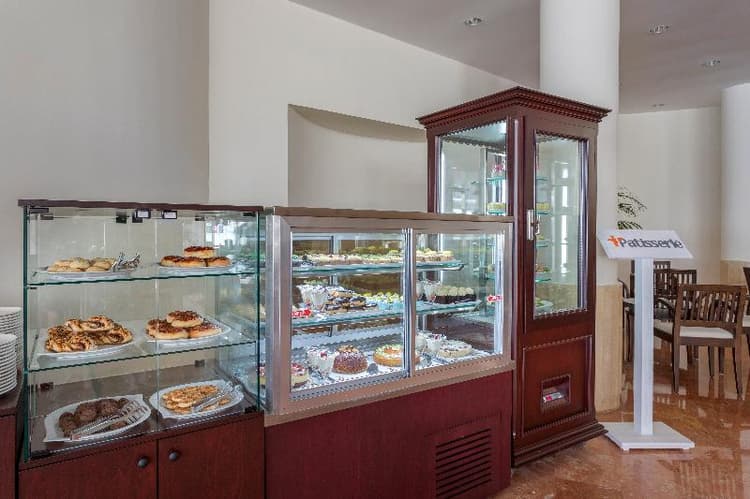 Seven Seas Hotel Life