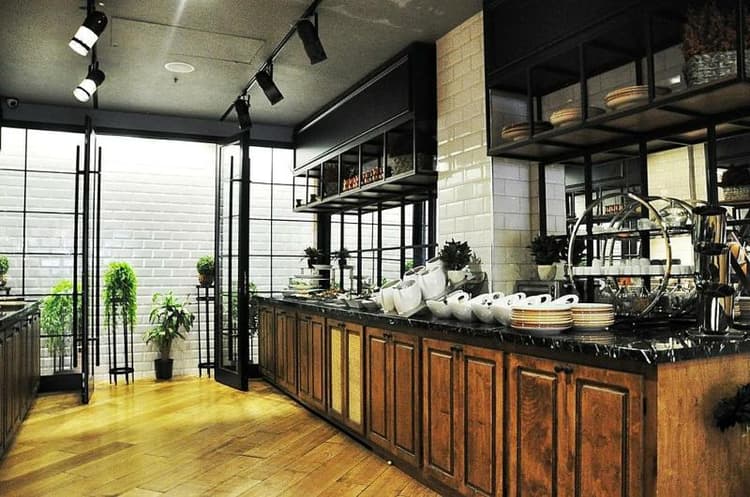 Grand Aras Hotel & Suites