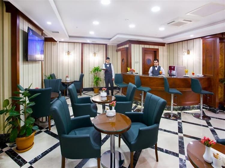 Alpinn Hotel