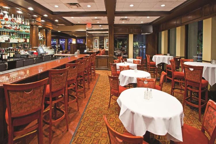 DoubleTree by Hilton Jacksonville Riverfront, FL