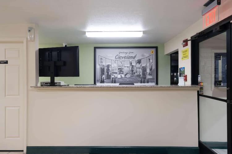 Super 8 by Wyndham Cleveland/Chattanooga, TN