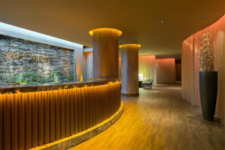 Caresse, A Luxury Collection Resort