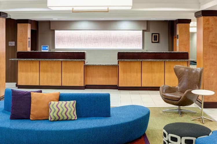 Fairfield Inn & Suites by Marriott Butler Blvd