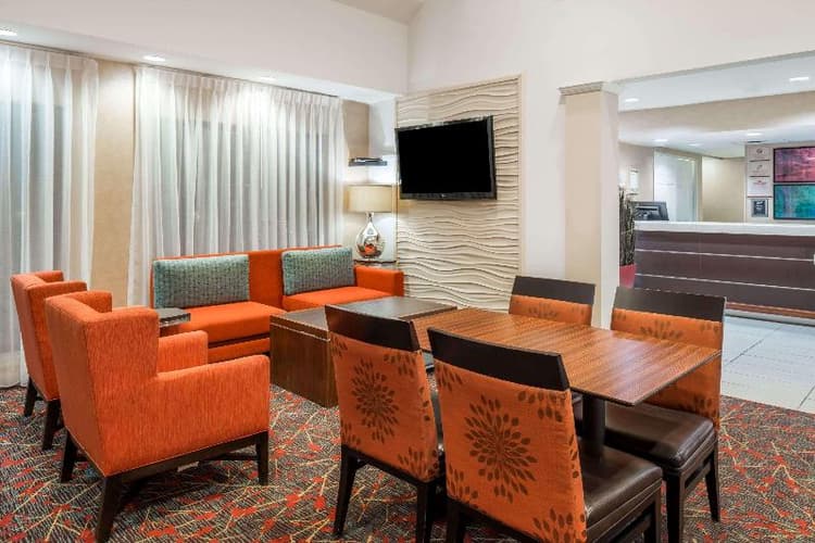 Hawthorn Suites By Wyndham St. Louis Westport Pla