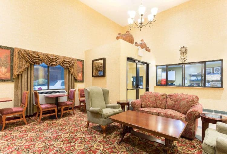 Super 8 by Wyndham Indian Head MD