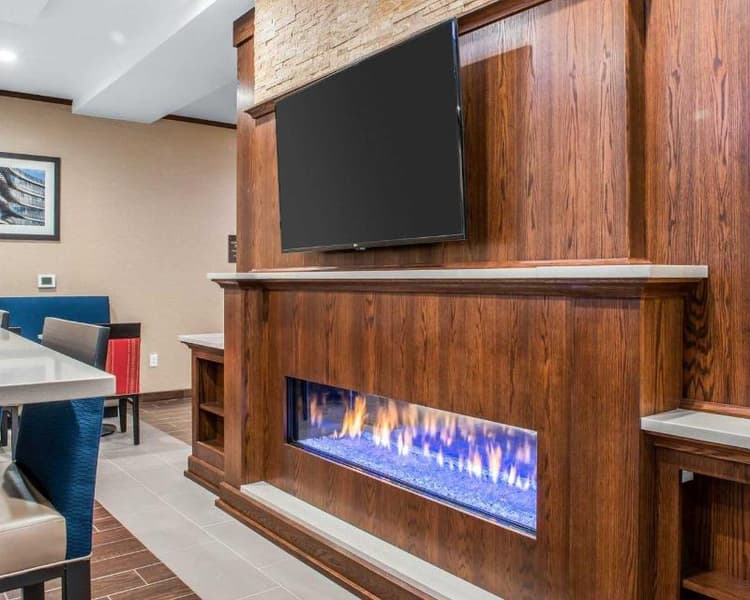 Comfort Inn & Suites Pittsburgh