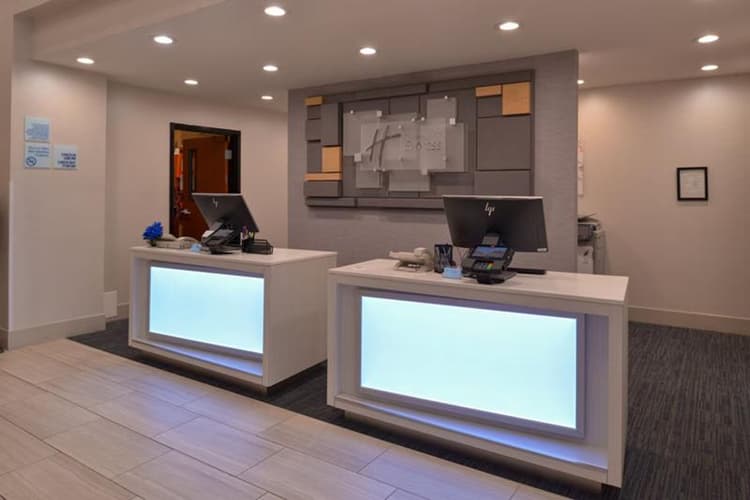 Holiday Inn Express Austin NW - Lakeline